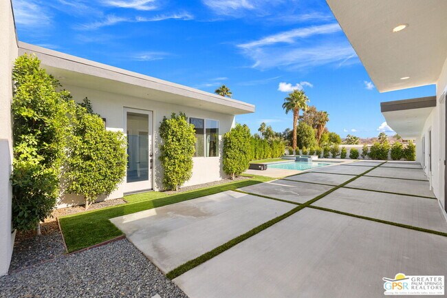 Building Photo - 73552 Feather Trail