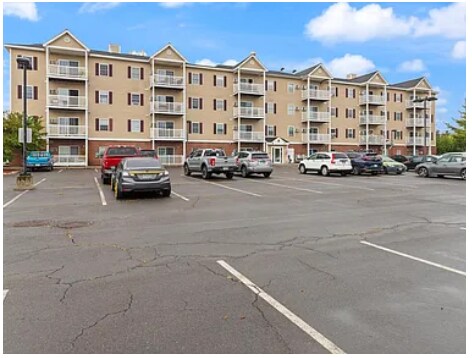 Building Photo - 18 Harbor Ave