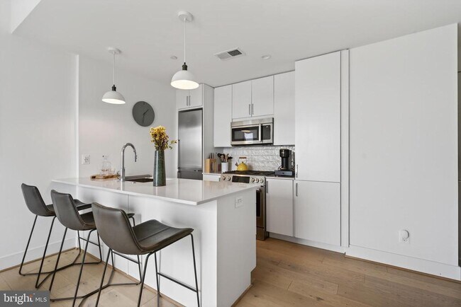 Building Photo - 2905 Georgia Ave NW