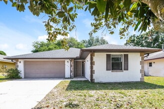 Building Photo - 104 Lake Daisy Terrace
