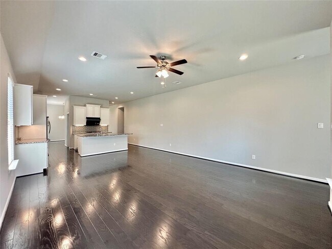 Building Photo - 28707 Forest Pass Ln