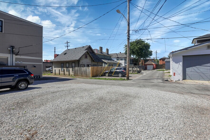 Building Photo - 58 E 4th Ave