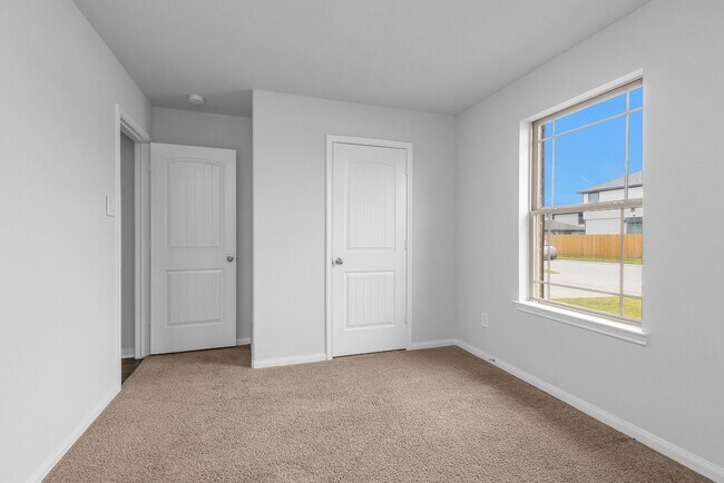 Building Photo - 1216 Haverford Ln