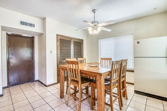 Building Photo - Beautiful 1-story southwestern-style home in west El Paso