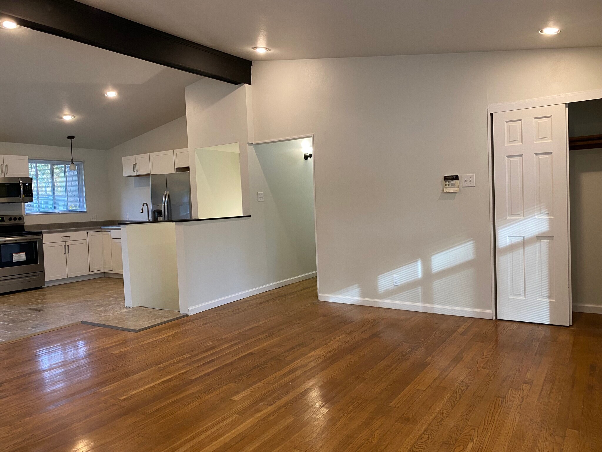 Building Photo - 2215 Ibis Ct