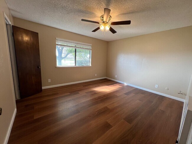 Building Photo - 7828 S Del Rey Ave