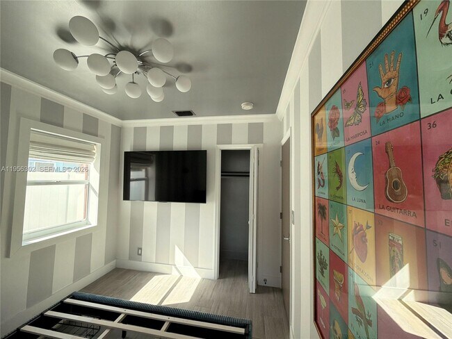 Building Photo - 1532 N Andrews Ave