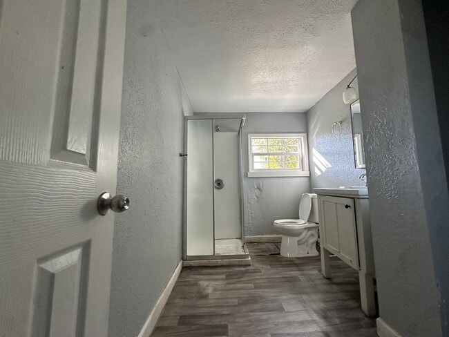 Building Photo - 3136 17th Ave S