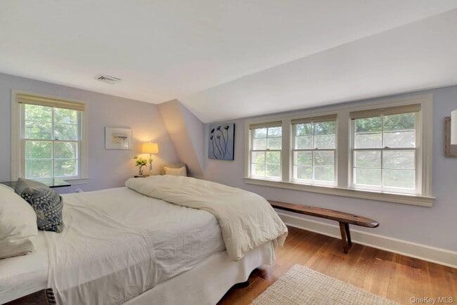 Building Photo - 90 Old Depot Rd