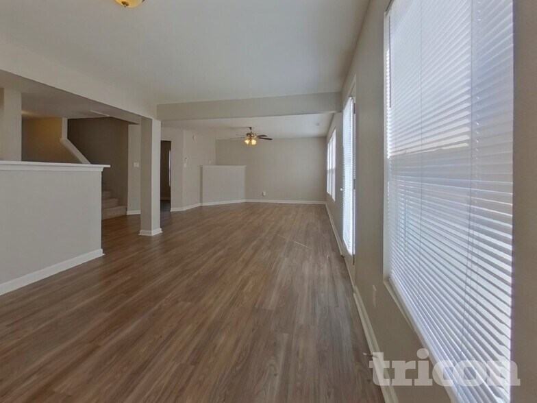 Building Photo - 1210 Willow Bridge Ct