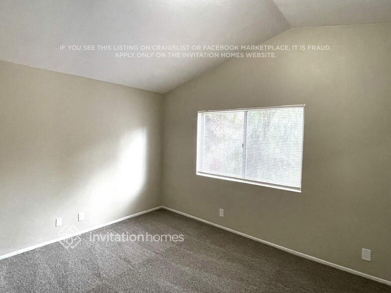 Building Photo - 22845 Tamarack Ln
