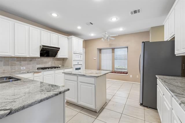 Building Photo - 8225 Mura Dr