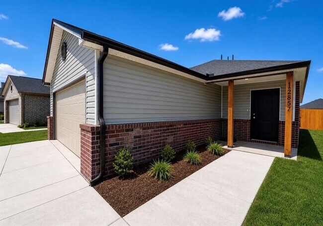 Building Photo - 12857 Torretta Wy