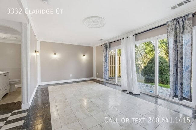 Building Photo - 3332 Claridge Ct