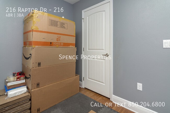 Building Photo - 216 Raptor Dr