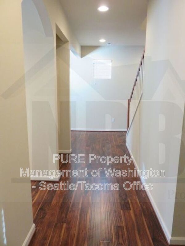 Building Photo - 7920 164th St E