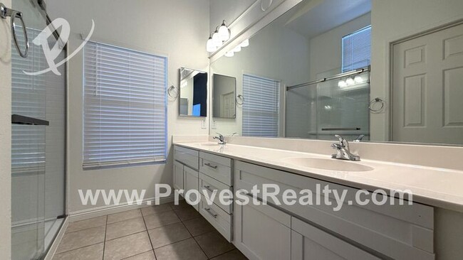 Building Photo - 12782 Gifford Way