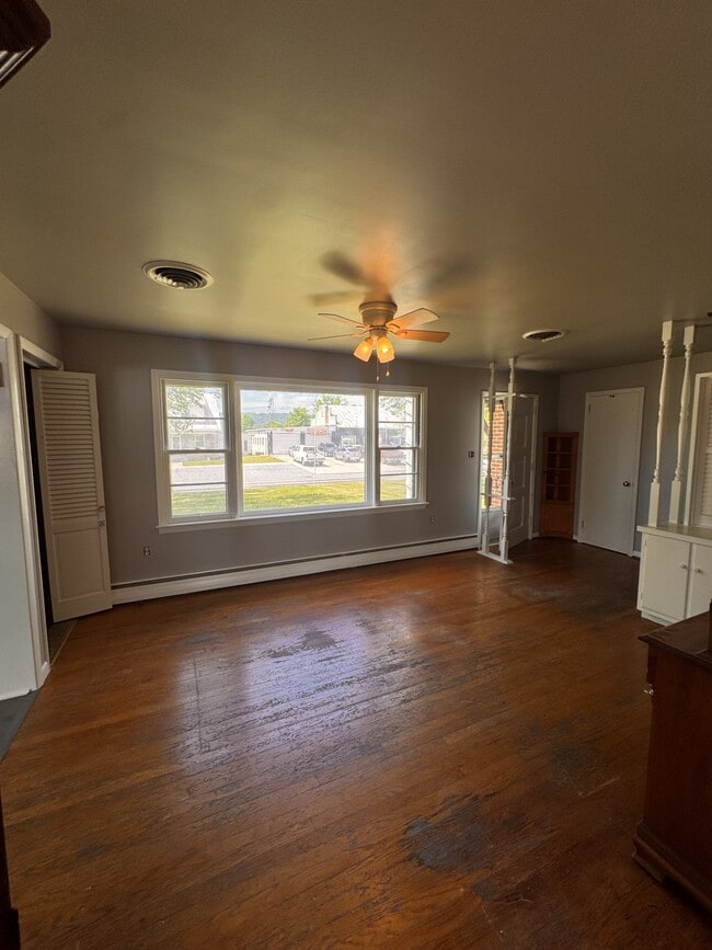 Building Photo - 10033 Jonestown Rd