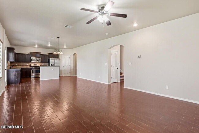 Building Photo - 2047 Dreamlight Pl