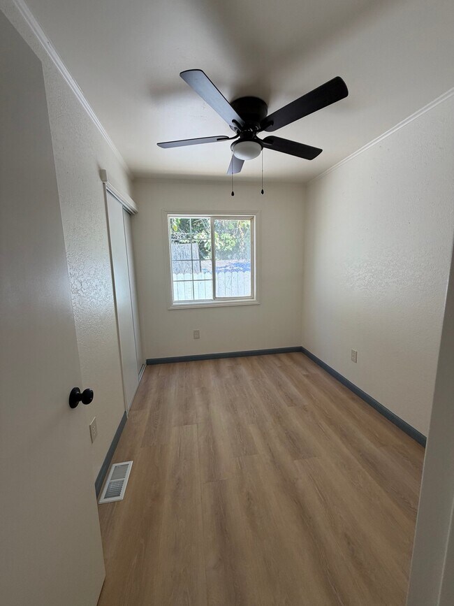 Building Photo - 11346 Violeta St