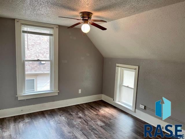 Building Photo - 425 S Prairie Ave