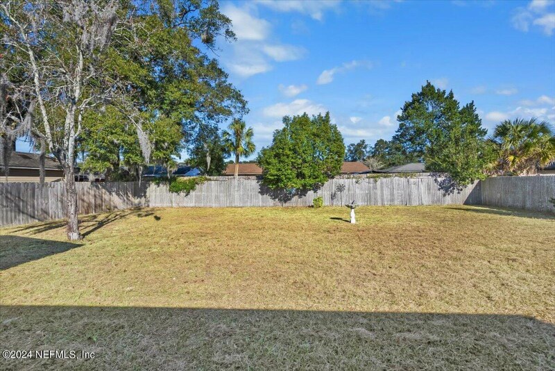 Building Photo - 8315 Lone Star Rd