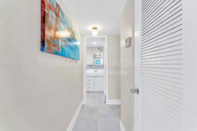 Building Photo - 8515 Sunrise Lakes Blvd