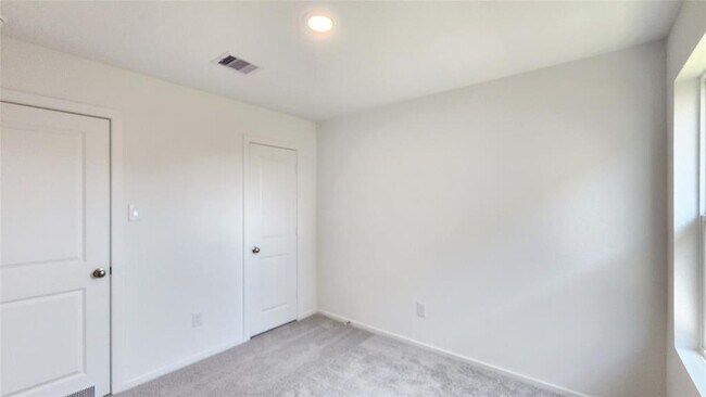 Building Photo - 28759 Texas Plns Dr