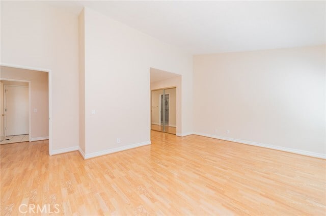 Building Photo - 5 Deerwood W