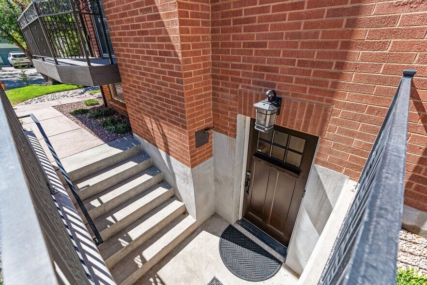Building Photo - 6743 S 2345 E St