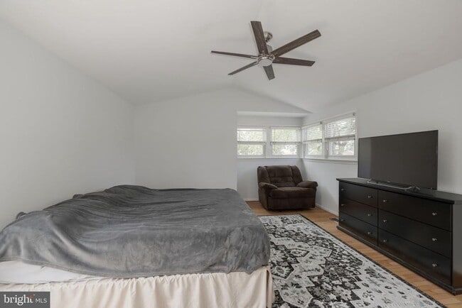 Building Photo - 6015 Good Lion Ct