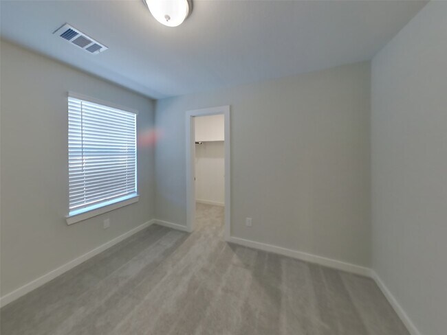 Building Photo - 22733 Terrazzo Dr