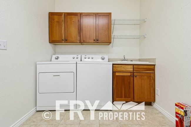 Building Photo - 12975 W 77th Dr
