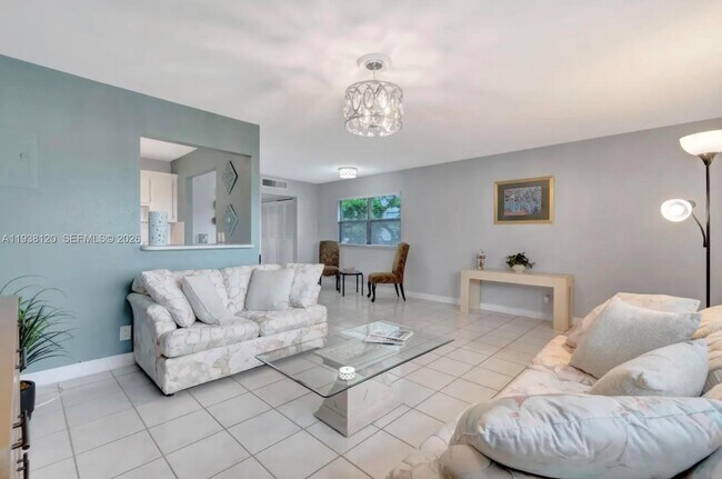 Building Photo - 191 Tuscany C