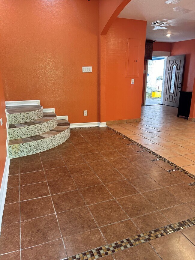 Building Photo - 16116 Green Manor Dr