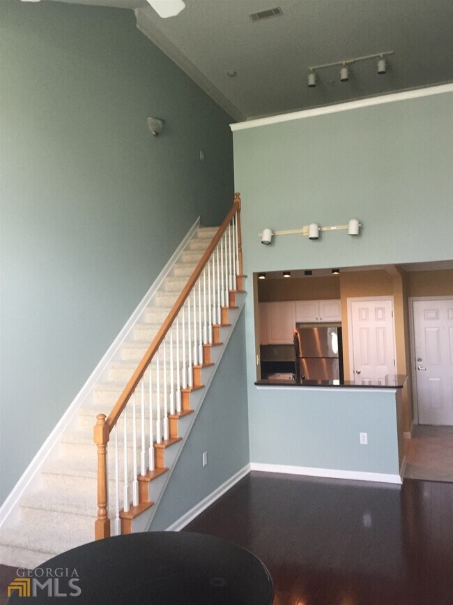 Building Photo - 1850 Cotillion Dr