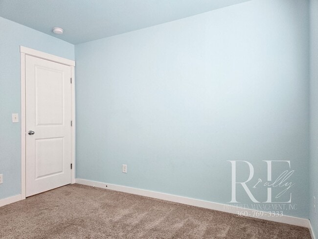 Building Photo - Effortless Elegance in Caldart Heights, Po...
