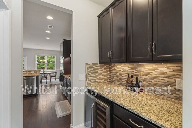 Building Photo - 1830 Alden Oaks Dr
