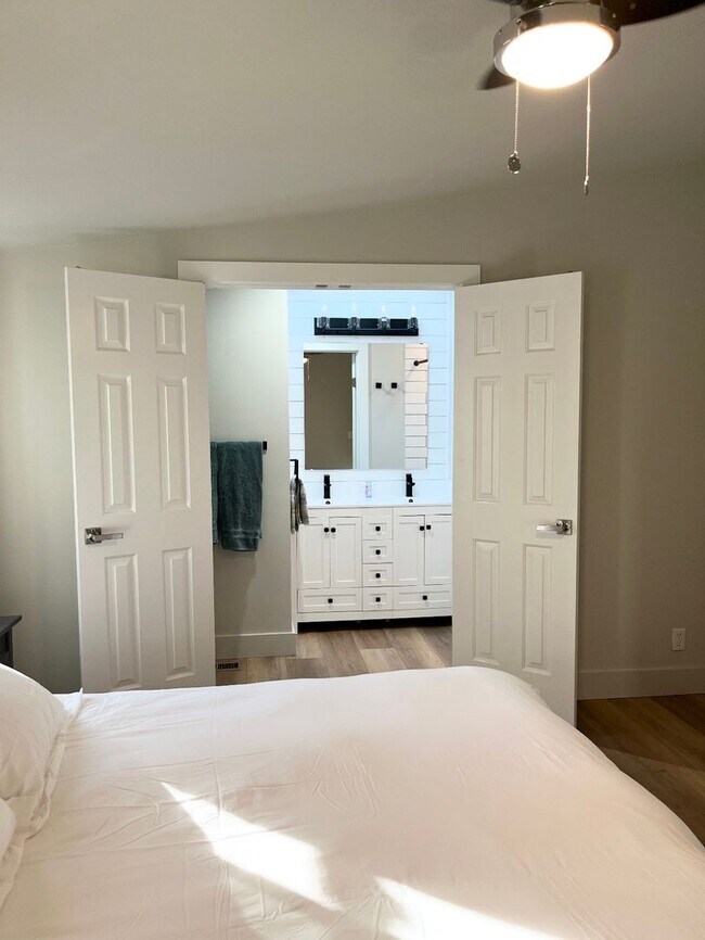 Building Photo - s. Hoernerstown Rd.- Short or Long term lease!