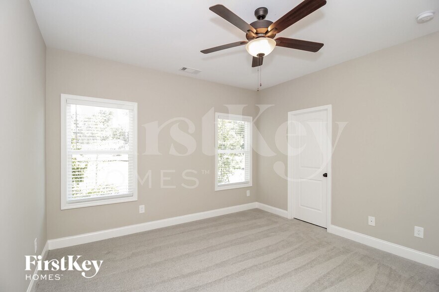 Building Photo - 108 Woodside Ct