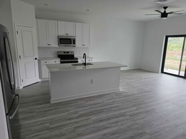 Building Photo - 9253 Agate St