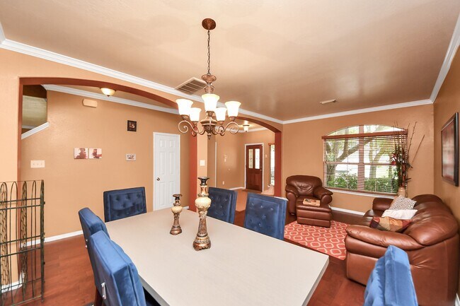 Building Photo - 8614 Riverbend Canyon Ln