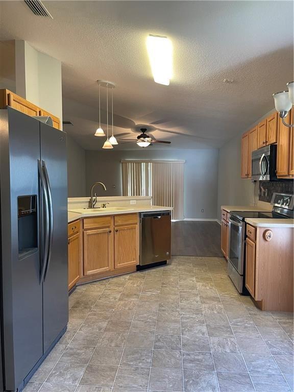 Building Photo - 1435 9th Pl