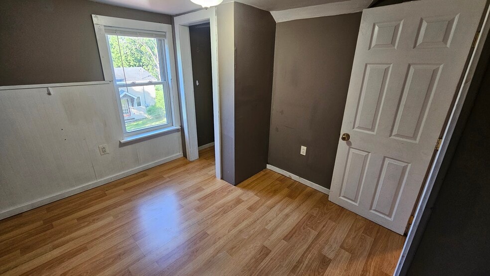 Building Photo - 35 Jackson St