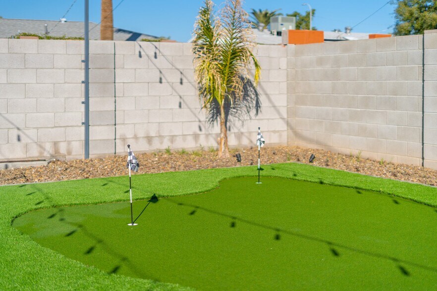 Building Photo - 7902 E Latham St