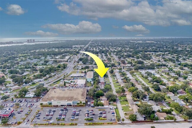 Building Photo - 11424 79th Ave