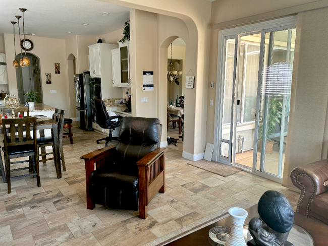 Building Photo - 107 Sage Sparrow Cir