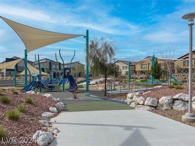 Building Photo - 7481 Moonglade St