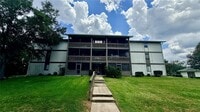 Building Photo - 6519 W Newberry Rd