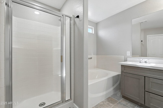 Building Photo - 3735 E Rousay Dr